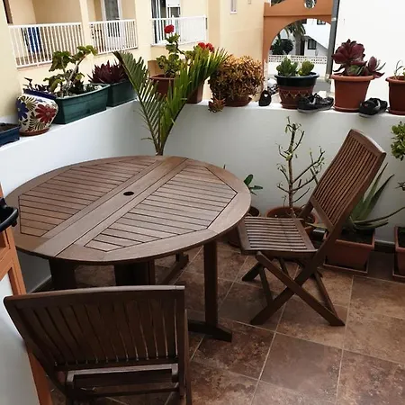 Cozy Near The Ocean Apartment *
